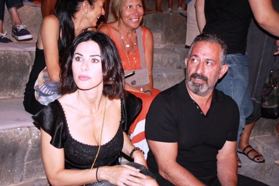 CEM YILMAZ İLE DEFNE SAMYELİ EVLENİYOR İDDİASI