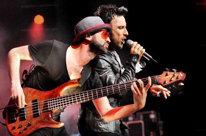 "İLK POP ÇALDIĞIM SANATÇI TARKAN OLDU"