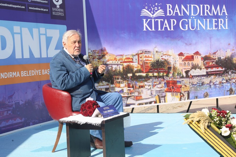 PROF. DR. ORTAYLI, KİTAPLARINI CUMHURBAŞKANLIĞI’NA BAĞIŞLAMASIYLA İLGİLİ KONUŞTU