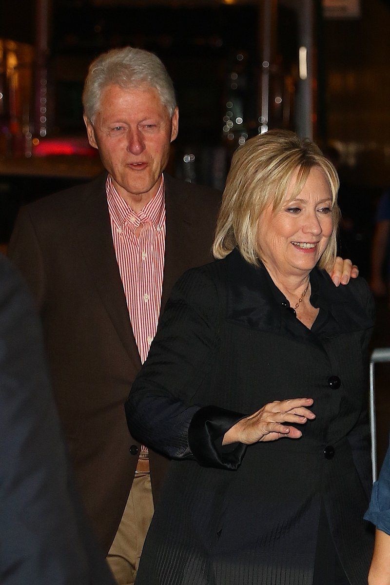 BILL VE HILLARY CLINTON ÇİFTİ CHRISTINA AGUILERA KONSERİNDE