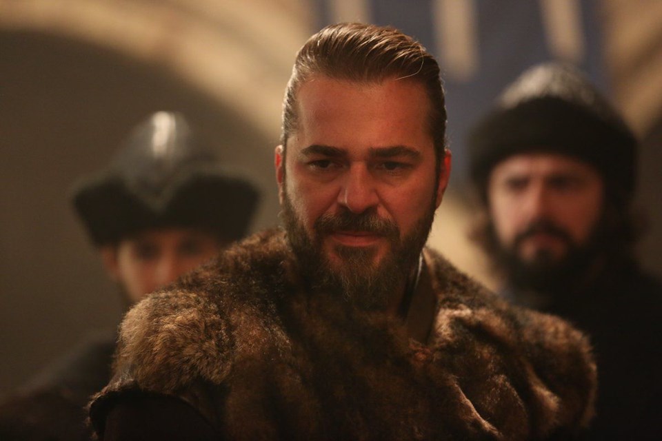 ENGİN ALTAN DÜZYATAN DOLANDIRILDI