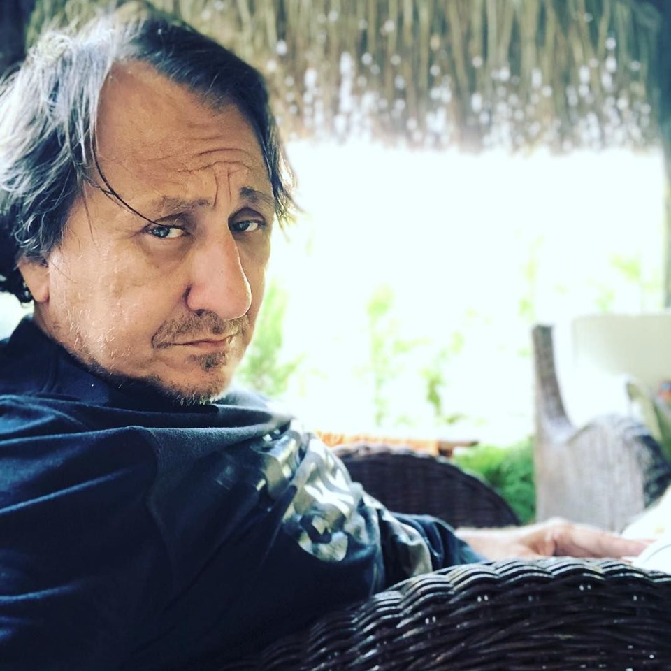 "DEMİŞLER Kİ ÖLDÜ, SÖYLEYİN ONLARA KRAL GERİ DÖNDÜ"