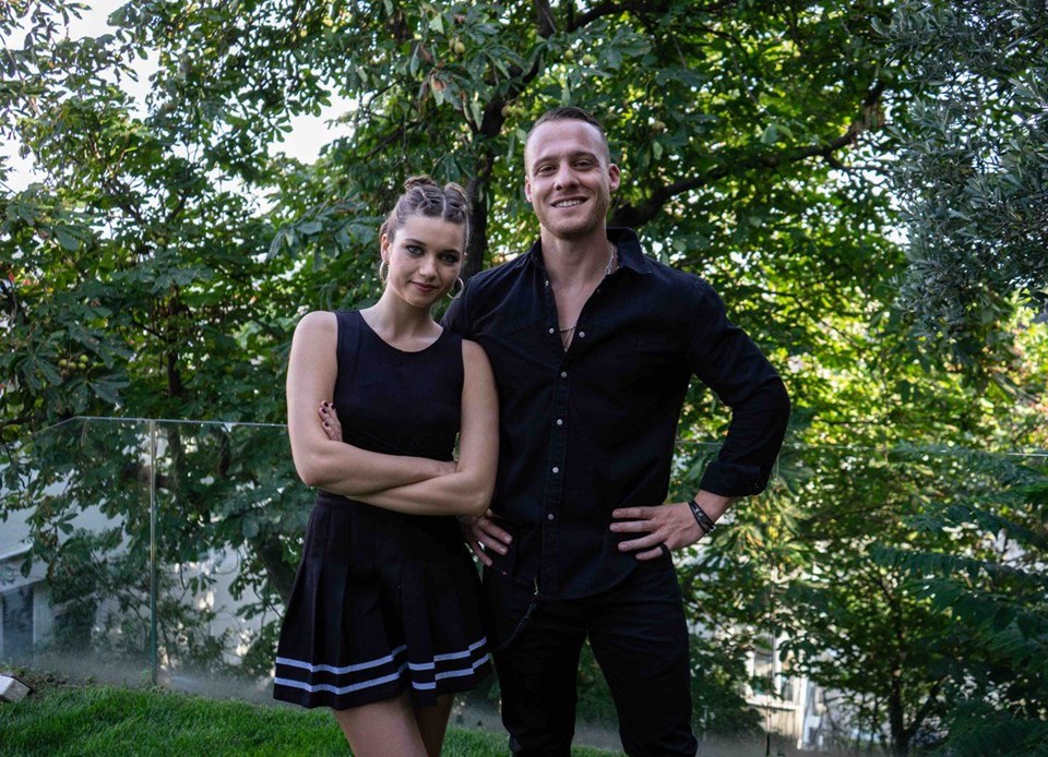 KEREM BÜRSİN VE AFRA SARAÇOĞLU AYNI FİLMDE BULUŞTU