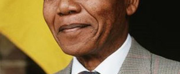 Mandela önsöz yazdığını yalanladı