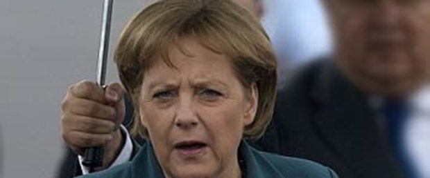Merkel, eşine alışveriş listesi hazırlıyor