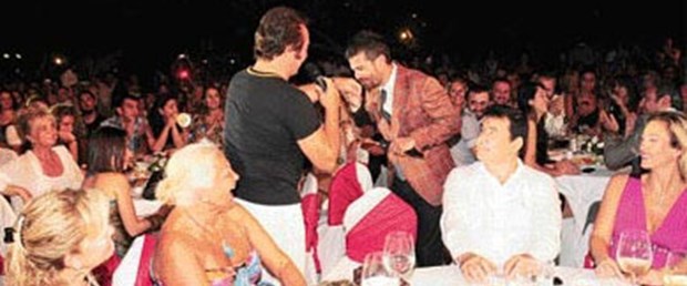 Orhan Baba'dan Kenan'a bayram harçlığı