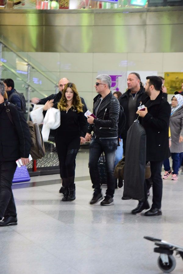 Özcan Deniz, Feyza Aktan, Özcan Deniz'in sevgilisi Feyza Aktan, Özcan Deniz ile Feyza Aktan el ele
