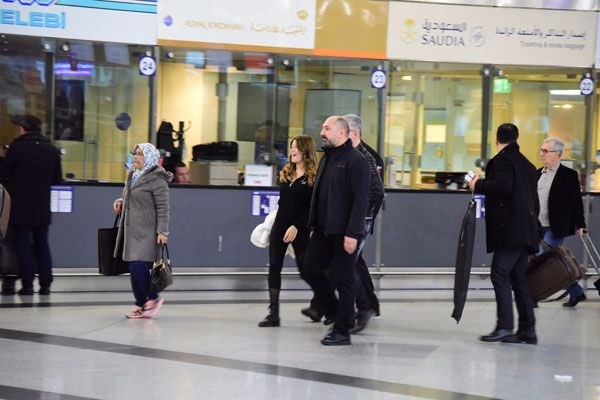 Özcan Deniz, Feyza Aktan, Özcan Deniz'in sevgilisi Feyza Aktan, Özcan Deniz ile Feyza Aktan el ele