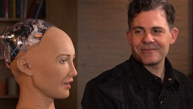 İNSAN BENZERİ ROBOT