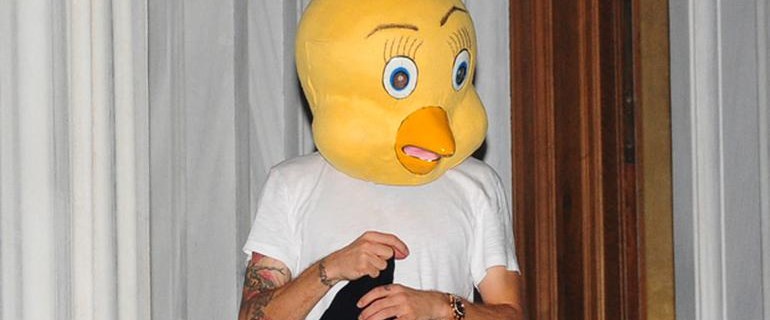 Fenerbahçeli futbolcu Roman Neustädter Cadılar...