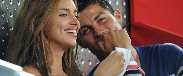 Ronaldo’dan sevgiliye sürpriz yemek