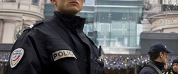 Şarapsız kalan polis öfkeli