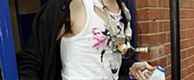 Şarkıcı Pete Doherty uyuşturucudan gözaltında