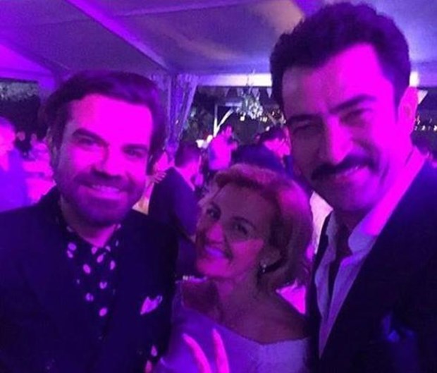 Sarp Akkaya Ile Sinem Yalcinkaya Evlendi Havadis Gazetesi Kibris Haber