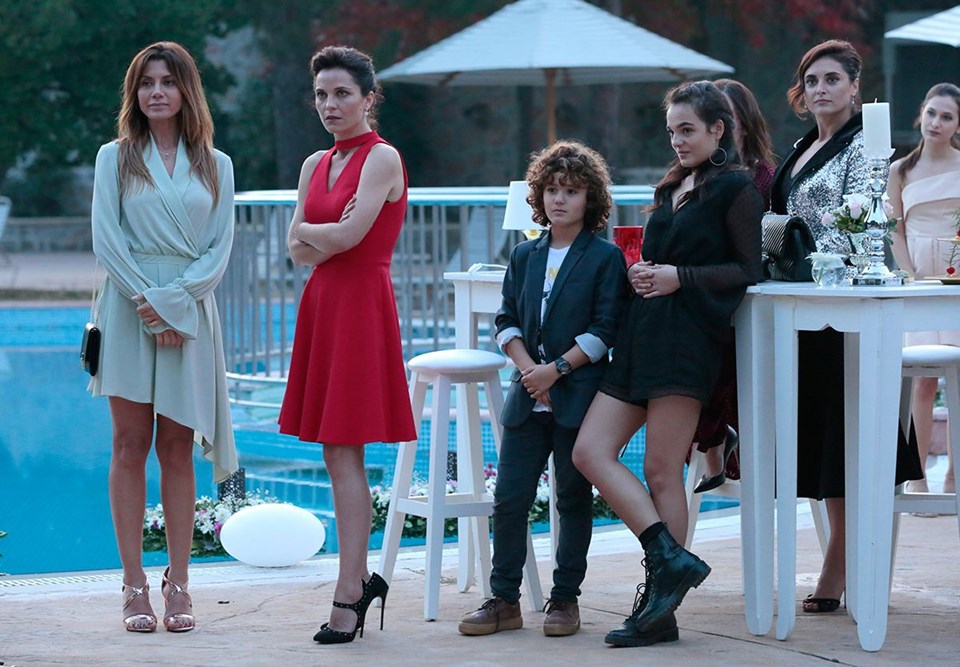 Ufak Tefek Cinayetler, dizi, Star TV,