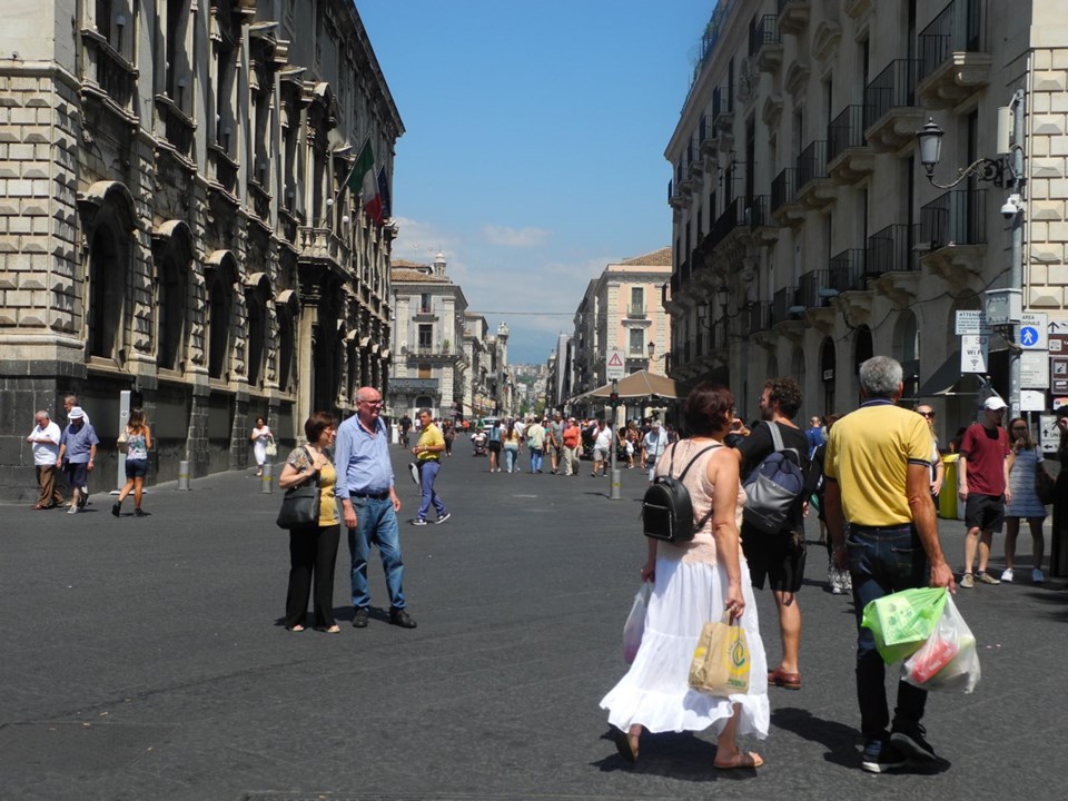 KATANYA VE LEZZET DOLU PAZARLARI