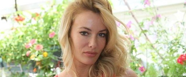 Ünlü isimlerin sosyal medya hesaplarını...