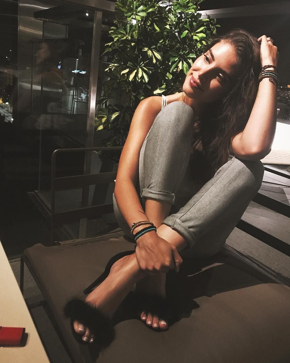 Deniz Baysal, söz derya kimdir?, deniz baysal kimdir?, deniz baysal sosyal medya fotoğrafları, deniz baysal hakkında bilgiler