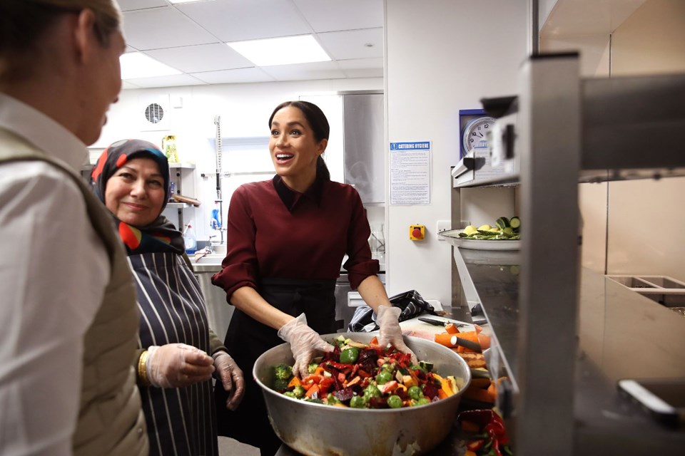 Sussex Duşesi Meghan Markle, Meghan Markle mutfakta, Meghan Markle yemek pişirdi