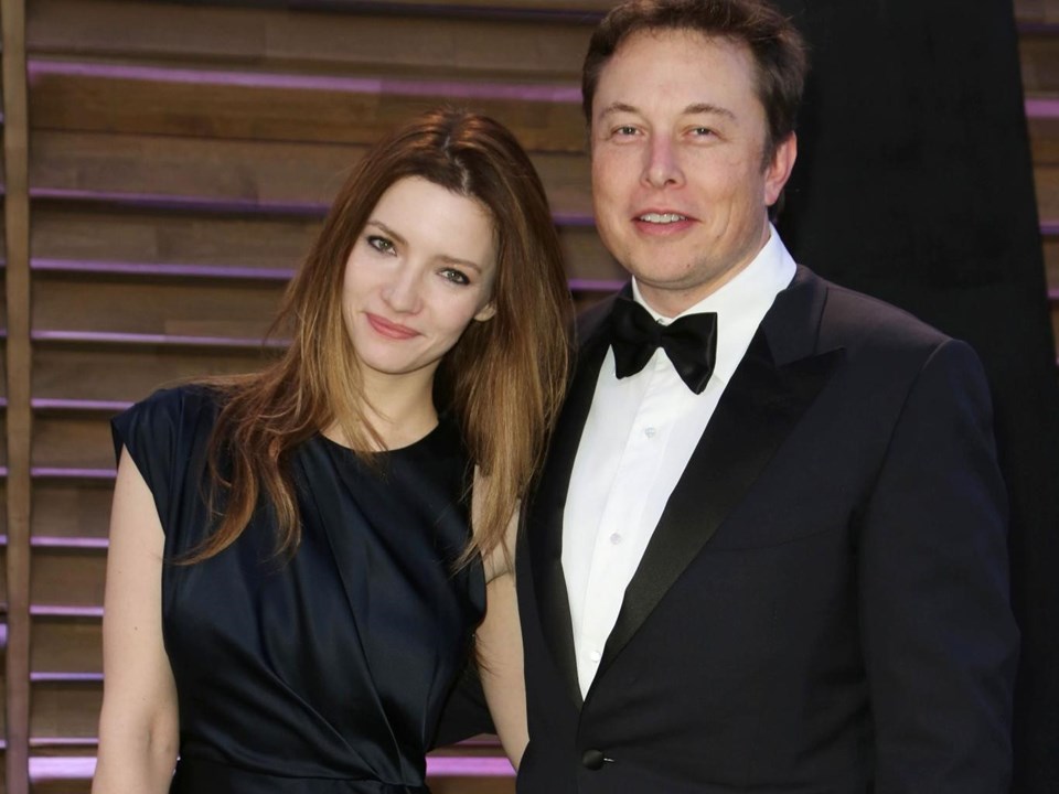 Elon Musk, eşi Talulah Riley’den mart ayında boşandı.