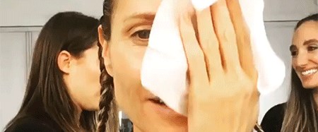 Ekran, sahne ve podyum yıldızlarını güzellik...