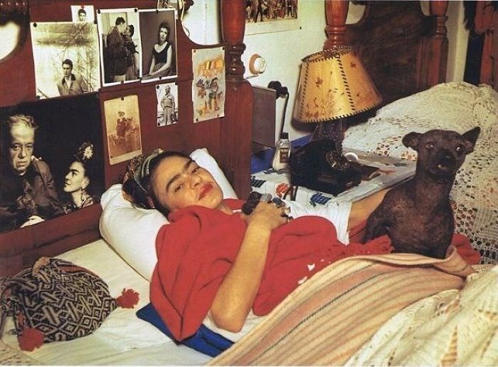 FRIDA KAHLO