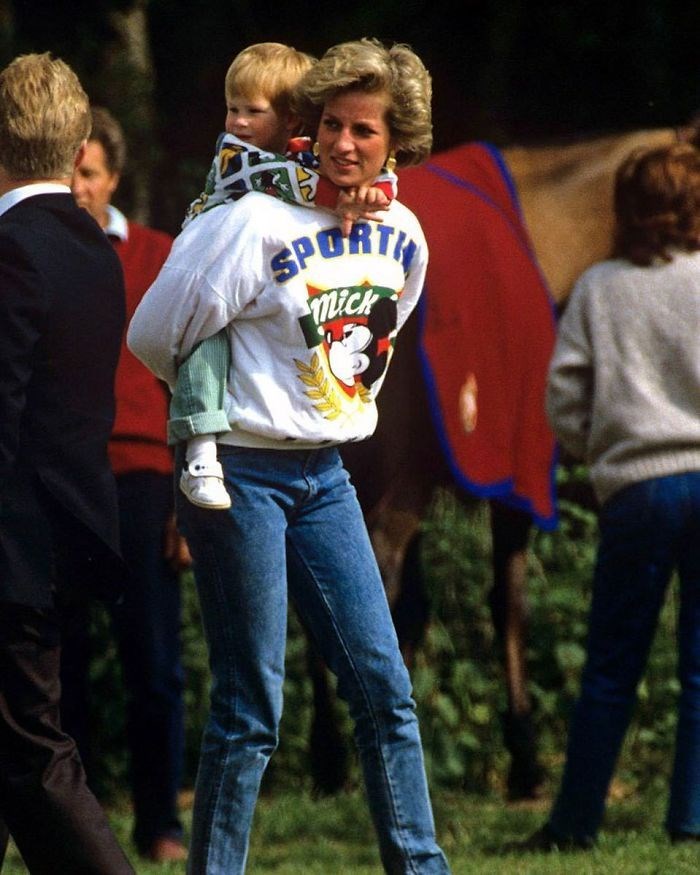 PRENSES DIANA VE PRENS HARRY
