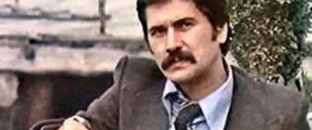 Ünsal Emre hayatını kaybetti