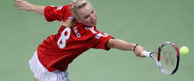 Wozniacki: Gerrard da etek giysin