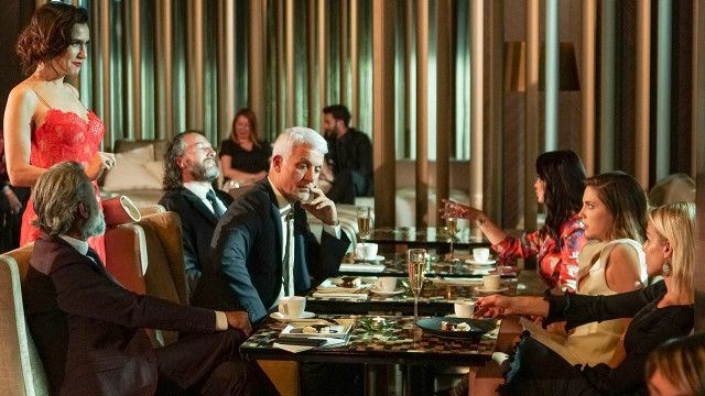 "O KIZ NİYE BÖYLE BİR ŞEY YAPSIN?"