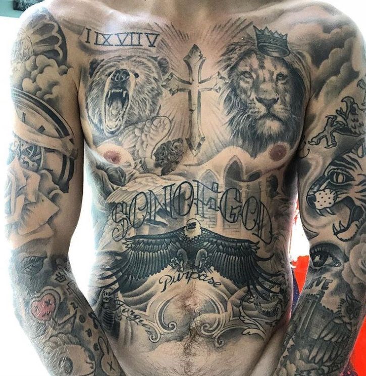 JUSTIN BIEBER