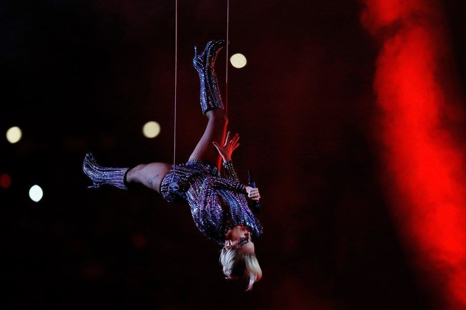SUPER BOWL'A LADY GAGA DAMGASI