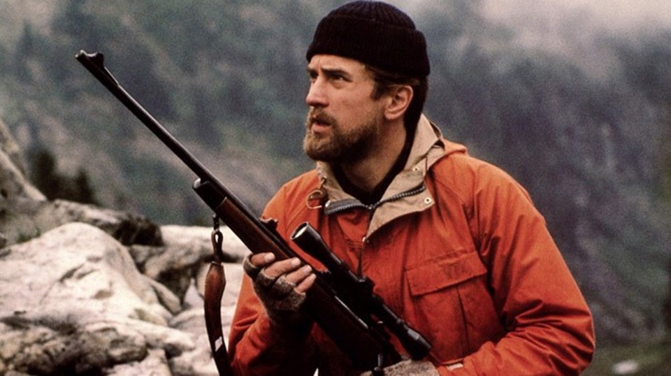 Beş Oscar'lı 1978 yapımı "Avcı" filminde başrolde Robert De Niro oynadı.