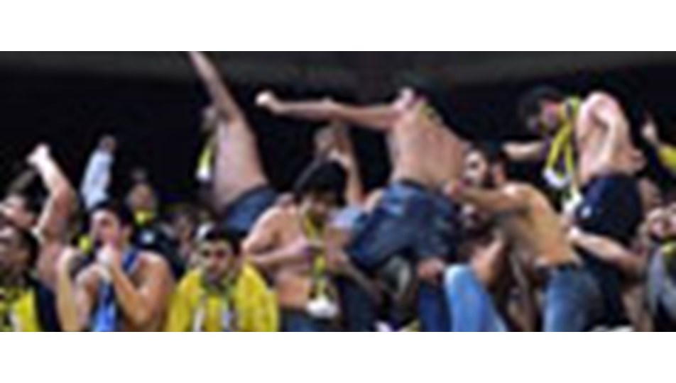 Fenerbahçe'ye bir maç ceza