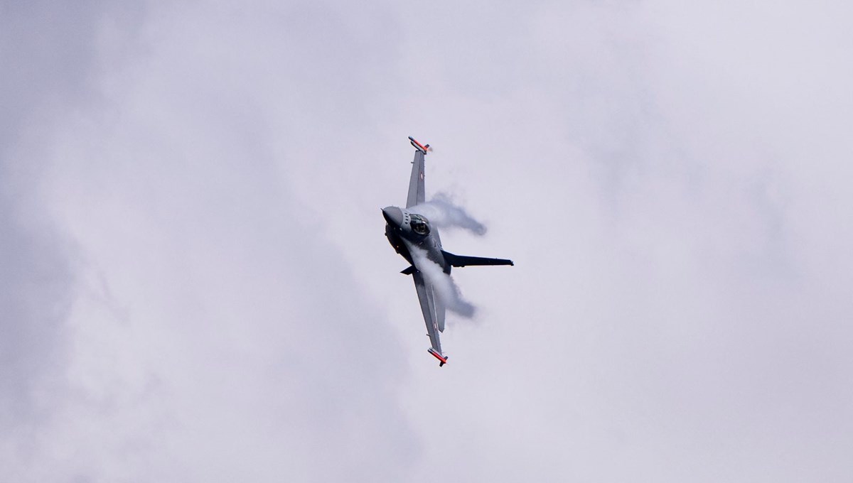 Singapur’da F-16 savaş uçağı düştü: Eğitimler askıya alındı Singapur’da F-16 savaş uçağı düştü: Eğitimler askıya alındı