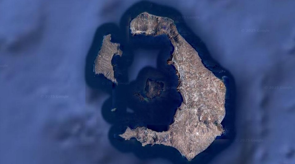 Santorini'deki volkan aktif hale geldi: İki senaryo üzerinde duruluyor - 1