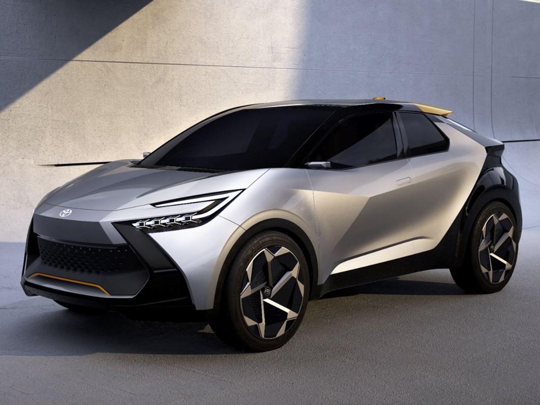 Toyota'nın şarj edilebilir hibrit otomobili Sakarya'da üretilecek