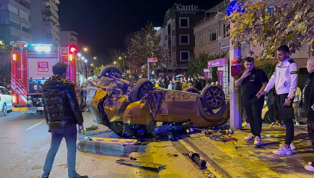 Kadıköy'de alkollü sürücü ortalığı savaş alanına çevirdi: 1 yaralı