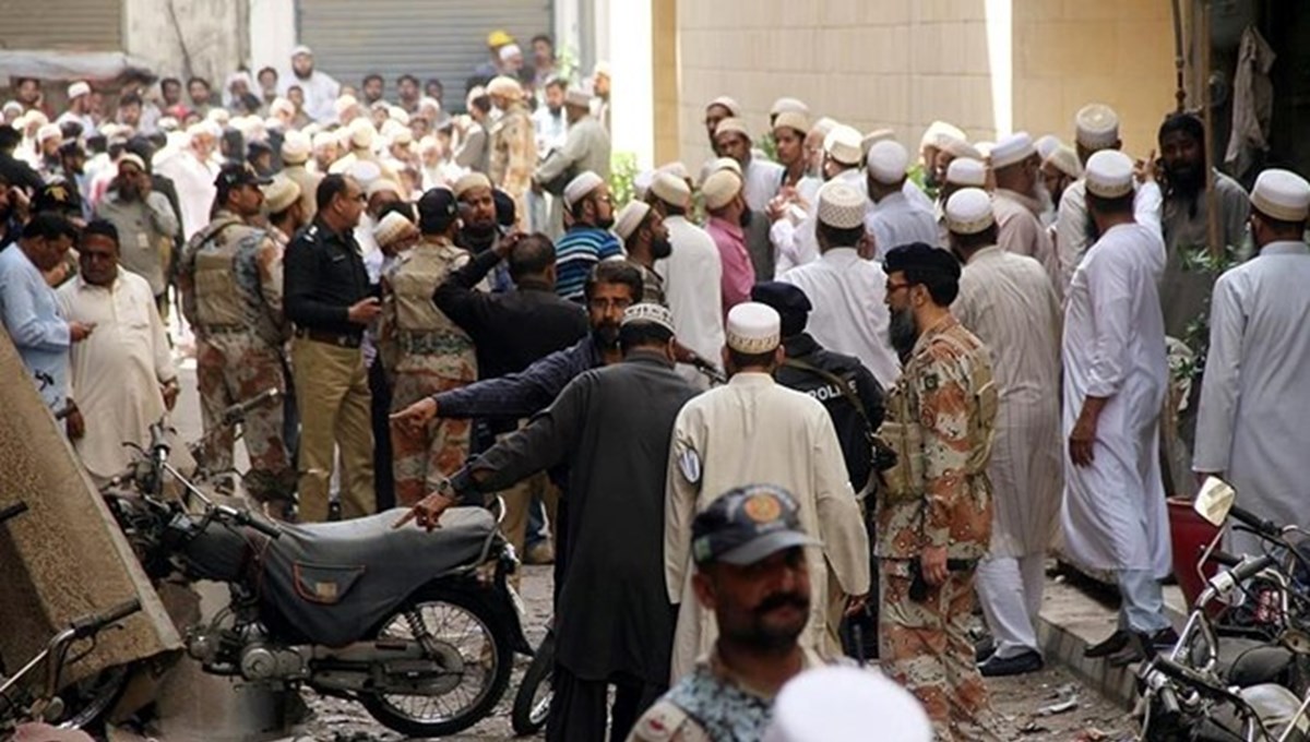 Pakistan'da aşiret çatışmalarına 2 ay ara verildi Pakistan'da aşiret çatışmalarına 2 ay ara verildi