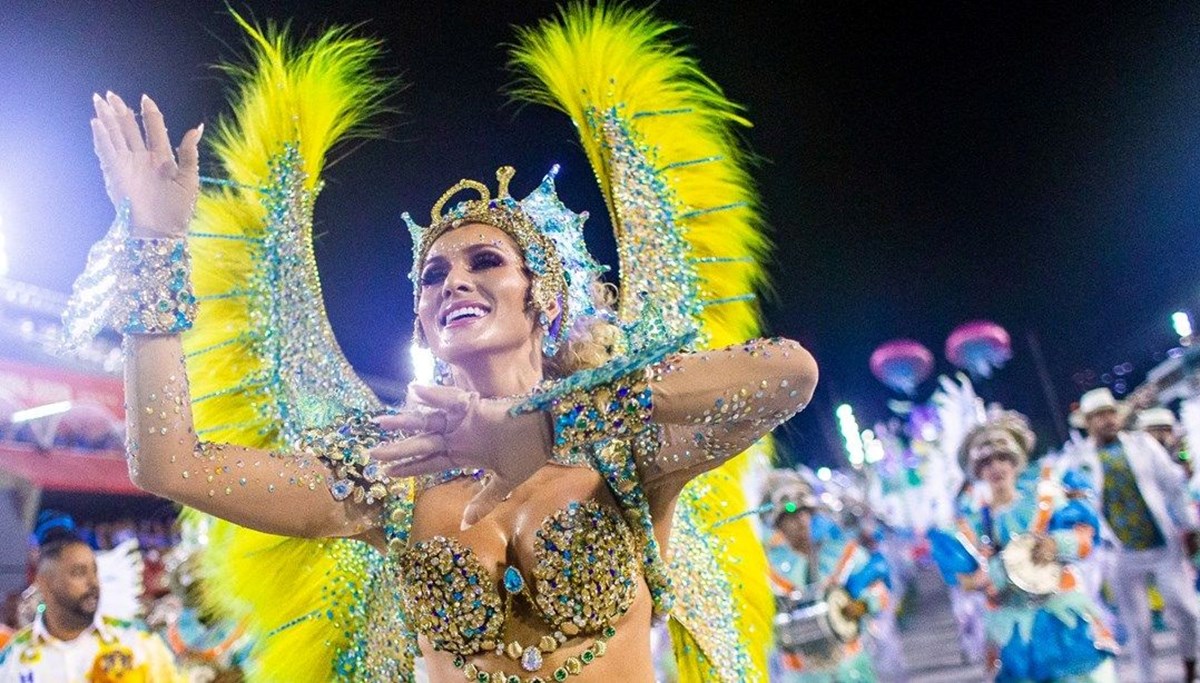 Rio Karnavalı ertelendi