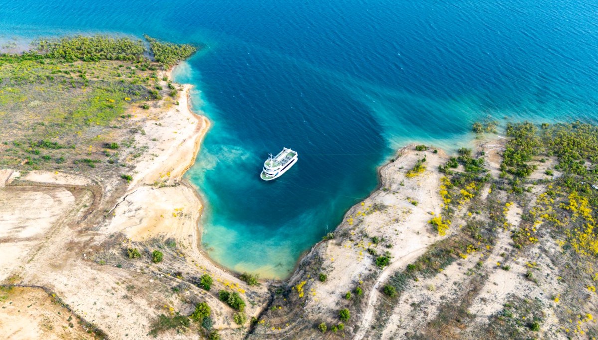 Burası ne Muğla ne Antalya... Karaman'da hayran bırakan turkuaz manzara Burası ne Muğla ne Antalya... Karaman'da hayran bırakan turkuaz manzara