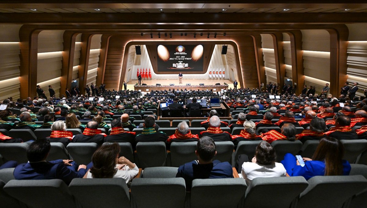 Yargıda adli tatil sona erdi