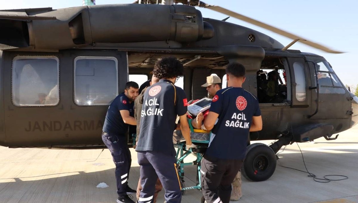 Helikopter, yaralı işçi için kalktı