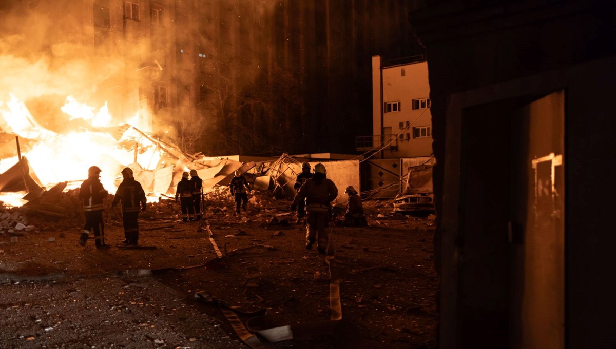 Ukrayna: Rusya'nın füze saldırılarında 30 kişi öldü