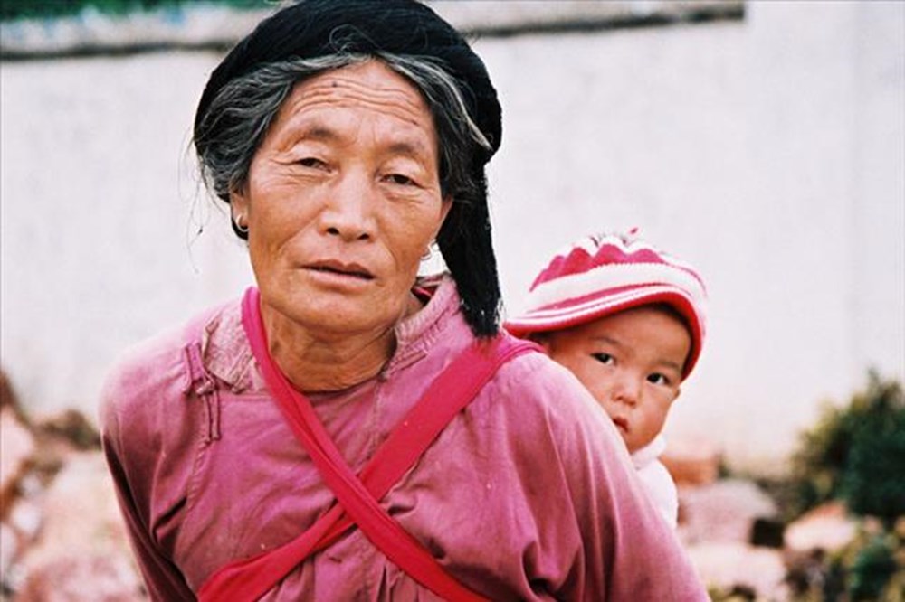 Национальность 6 букв. Женщины Мосо. Народ Мосо. Китайское племя мосуо. Народность в Китае где матриархат.