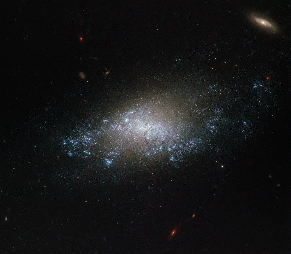 NASA, 250 yıl önce keşfedilen galaksinin fotoğrafını paylaştı: 150 milyon ışık yılı uzaklıkta - 5