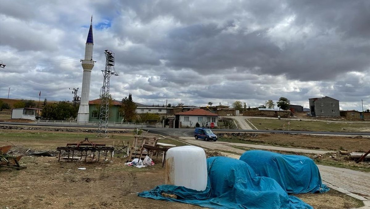 Afyonkarahisar'da toprağa gömülü ceset parçaları bulundu