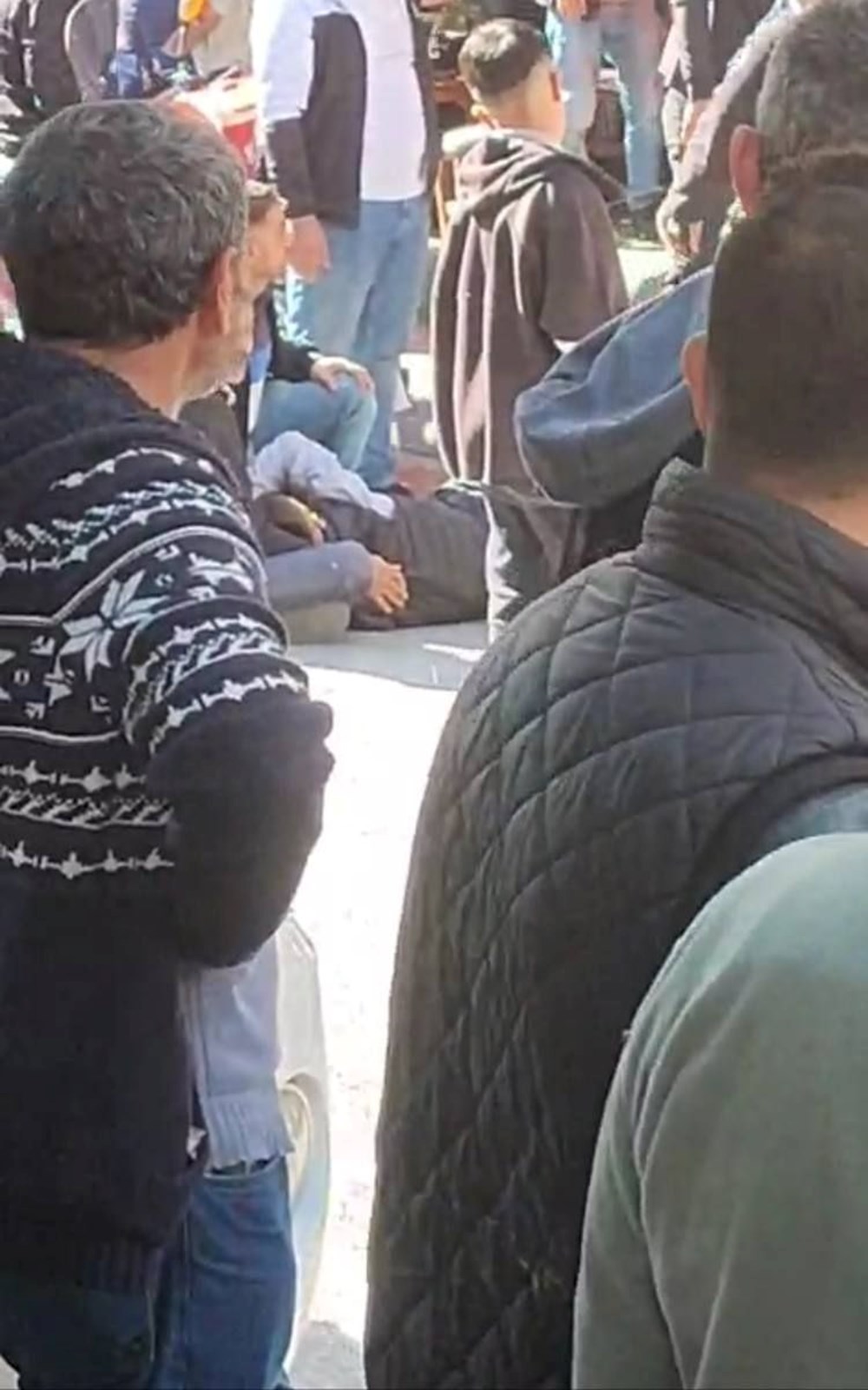 Husumetlisine kurşun yağdırdı, diğerini vurdu 74