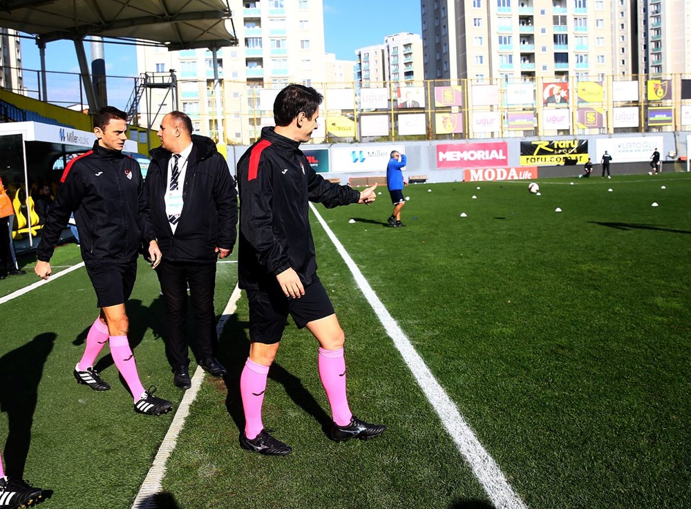 Hakem Halil Umut Meler sahalara geri döndü - 5
