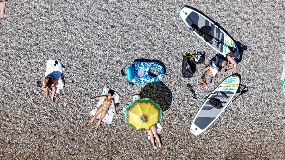 Yazdan kalma gün yaşadılar: Ekim ayında denize girdiler - 4